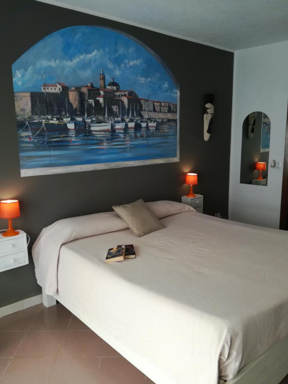 Aparthotel & Europa 3*