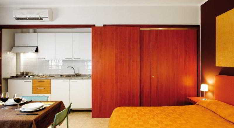 & Europa Lejlighedshotel 3*